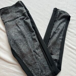 Lululemon Black/Grey Leggings